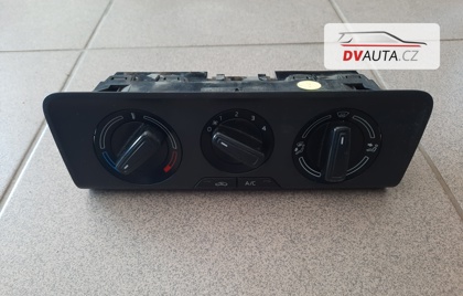 Ovládaní topení a klimatizace 6V0820045B